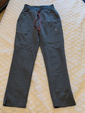 Figs Women's Charcoal Cargo Scrub Pants with Contrast Drawstring